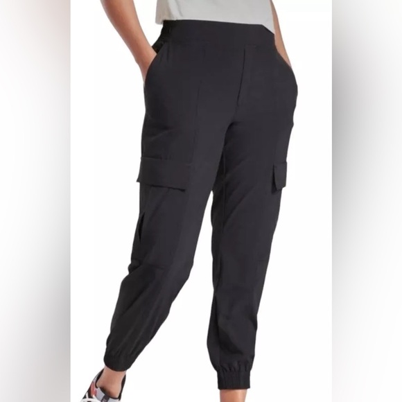 Athleta Pants - ATHLETA CHELSEA UTILITY JOGGER Black cargo pants SZ/2